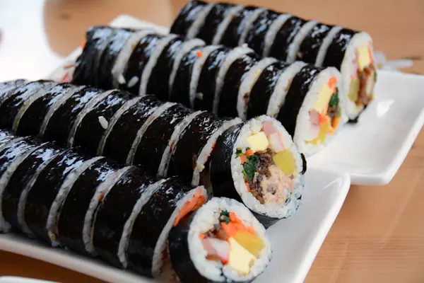 Kimbap. Sushi. What is difference?