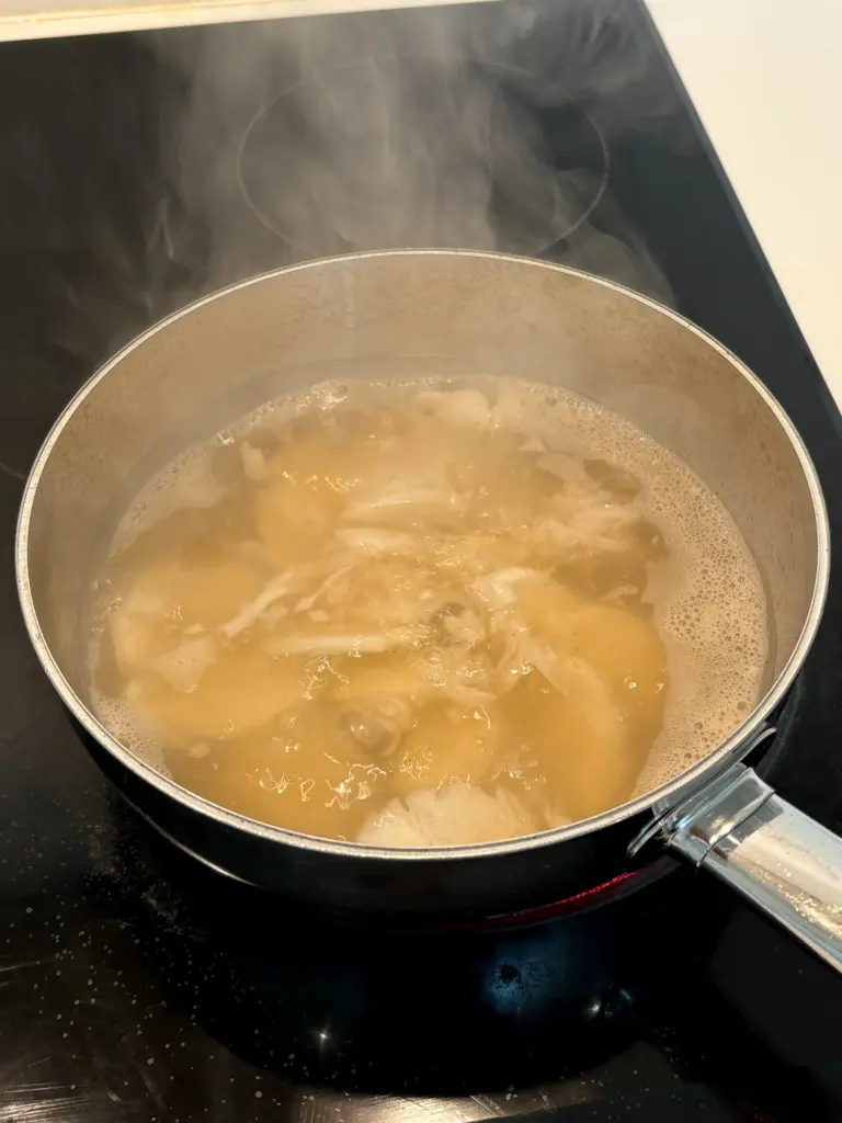 tteokguk (korean rice cake soup)5