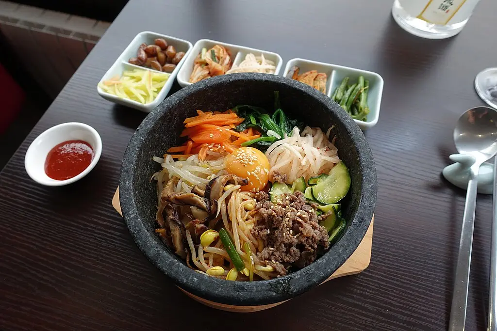 The Best Dolsot Bibimbap