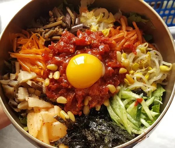 The Best Dolsot Bibimbap